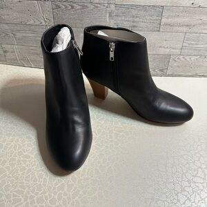 LOFT Black Ankle Booties with Smooth Leather Finish